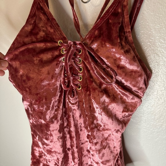 Pink Velvet Bodysuit - Picture 3 of 9